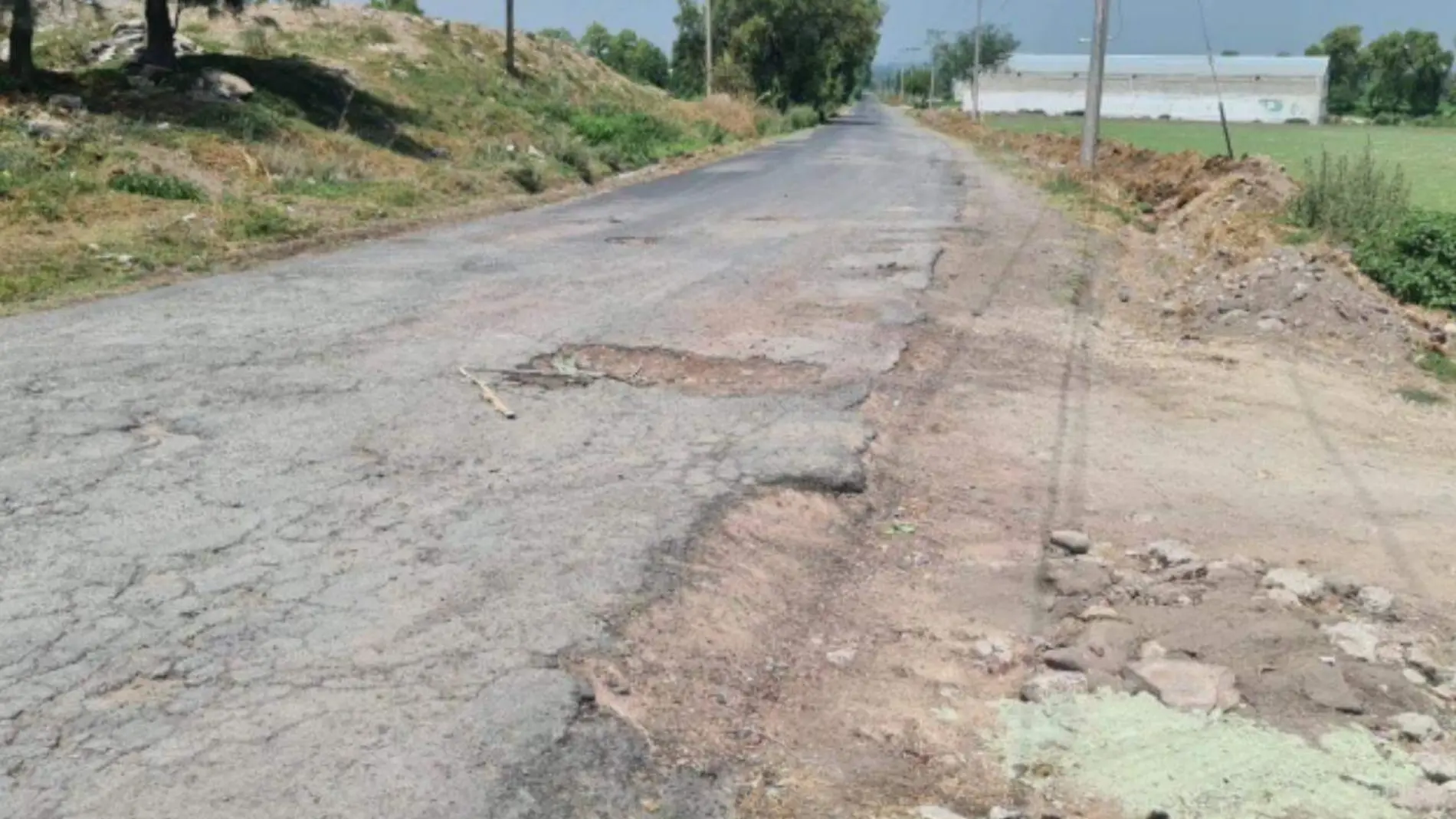 CIERRAN CARRETERA (1)